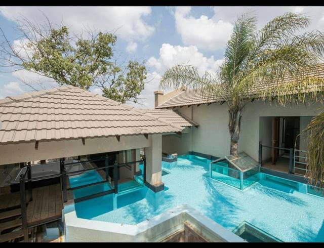 3,048M² HOTEL FOR SALE IN WATERKLOOF RIDGE